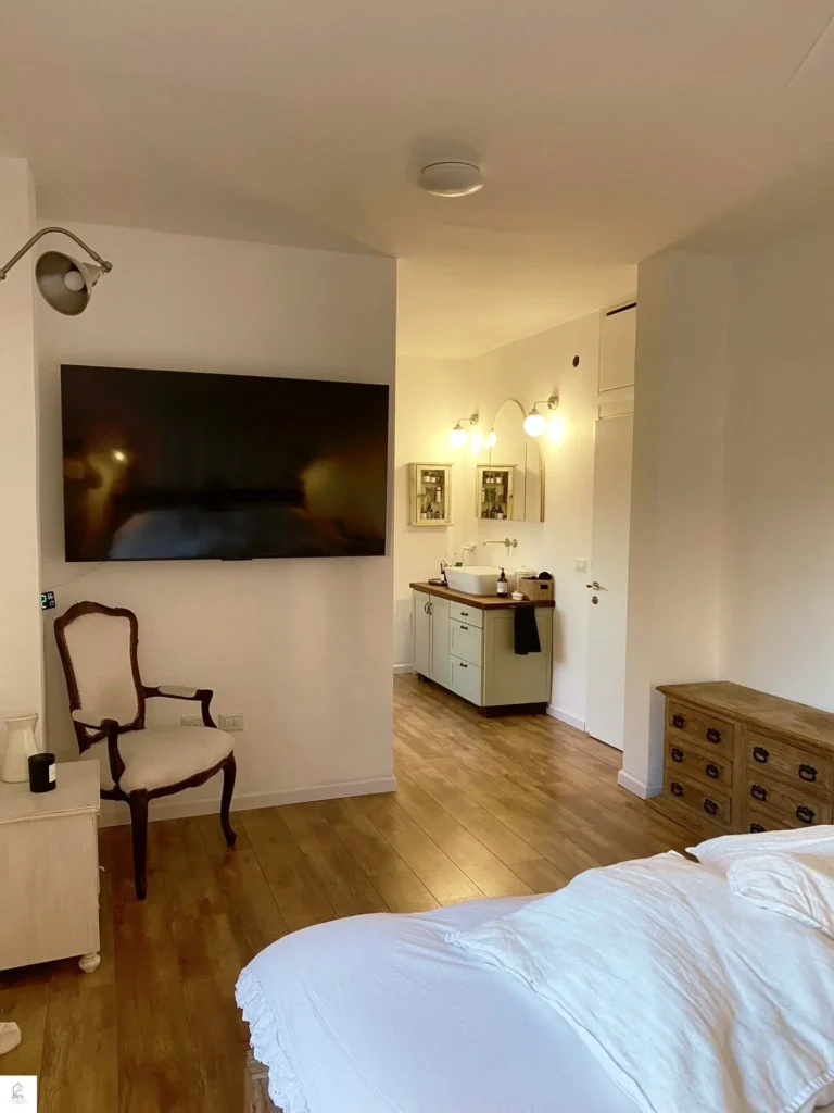 שיפוצים במרכז - תמונת לפני ואחרי של שיפוץ דירה