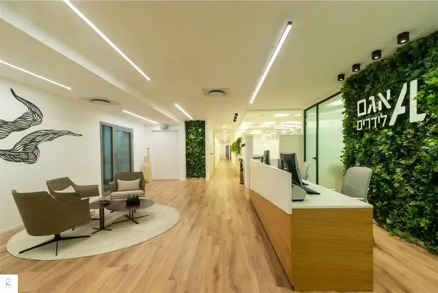 שיפוצים במרכז - תמונת לפני ואחרי של שיפוץ דירה